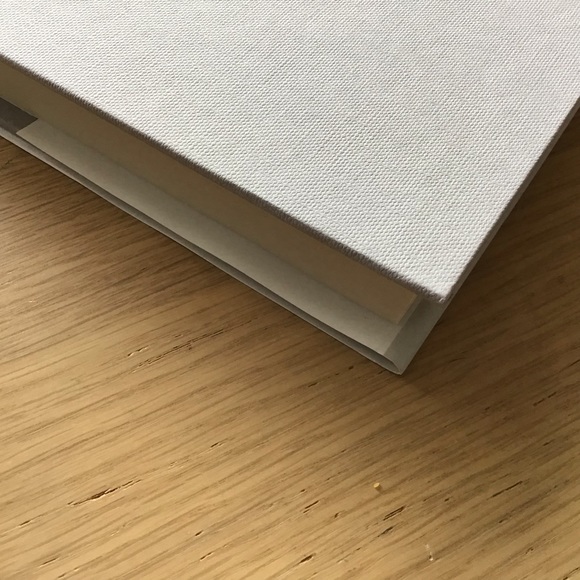 Be Useful: Seven Tools for Life by Arnold Schwarzenegger Hardcover FLAW - Picture 8 of 11